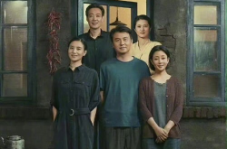 电视剧人世间,岁月流转中的温情岁月